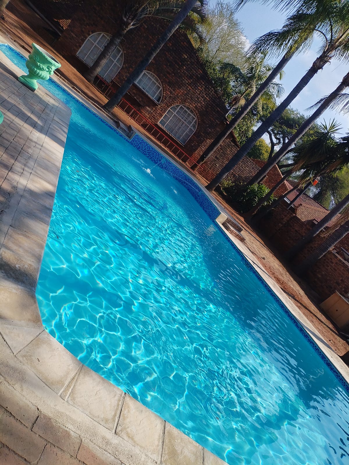 Completed swimming pool built by Nkosie Pools S.A
