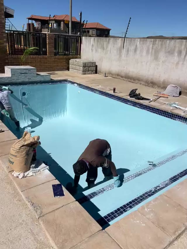 Pool tiling and finishing